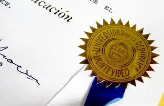 RS32624_diploma