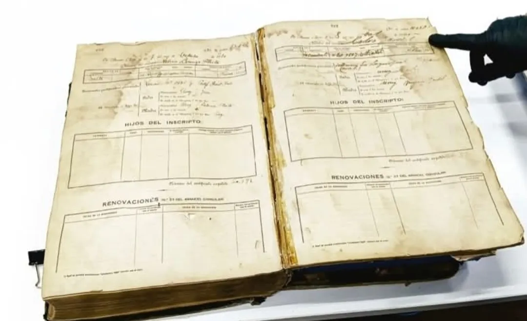 Screenshot_20251216_211125_Facebook