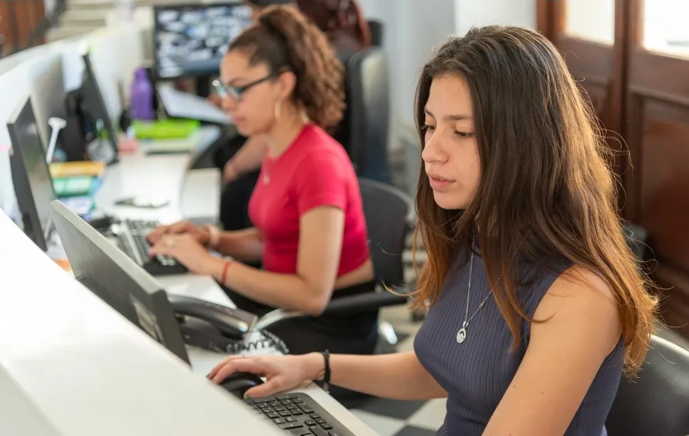 Screenshot_20250218_200340_Samsung Internet