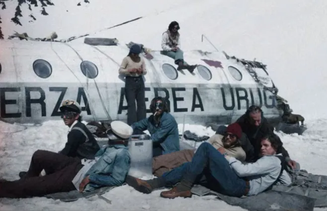 la-sociedad-de-la-nieve-captura-avance-bayona-netflixjpg