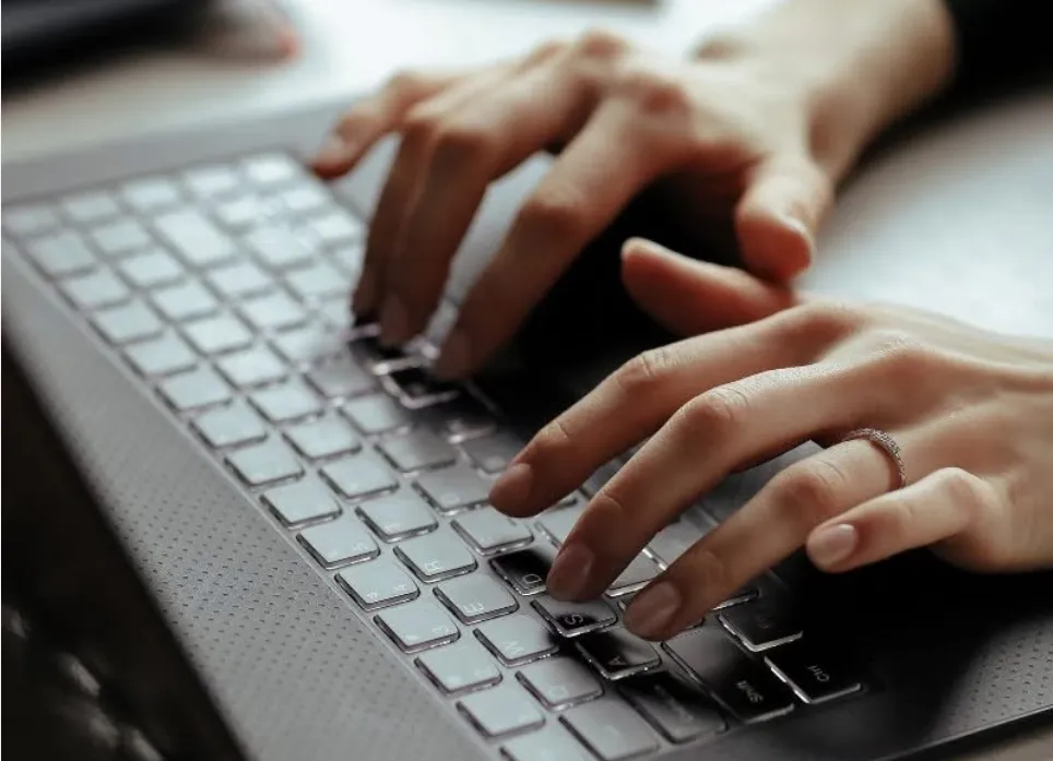 Screenshot_20251118_200752_Facebook