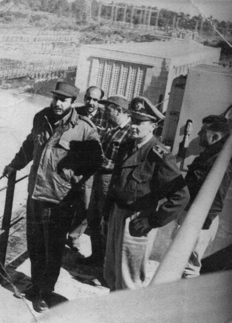 FIDEL CASTRO Y GNERAL MAGNANI 1959
