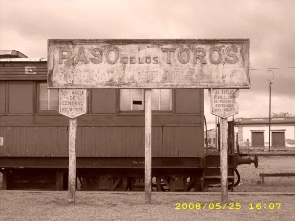 Cartel Paso de los Toros Estación